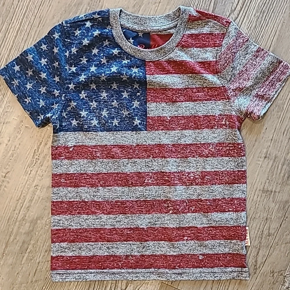 Tommy Bahama/Brooklyn Clothes USA Flag T-Shirt with  Matching Shorts Size 7/8